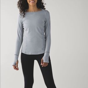Lululemon Kanto catch me long sleeves